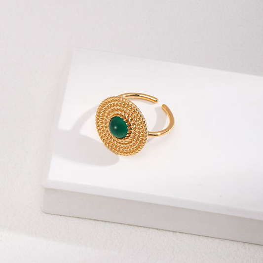 Vintage Emerald Circle Ring